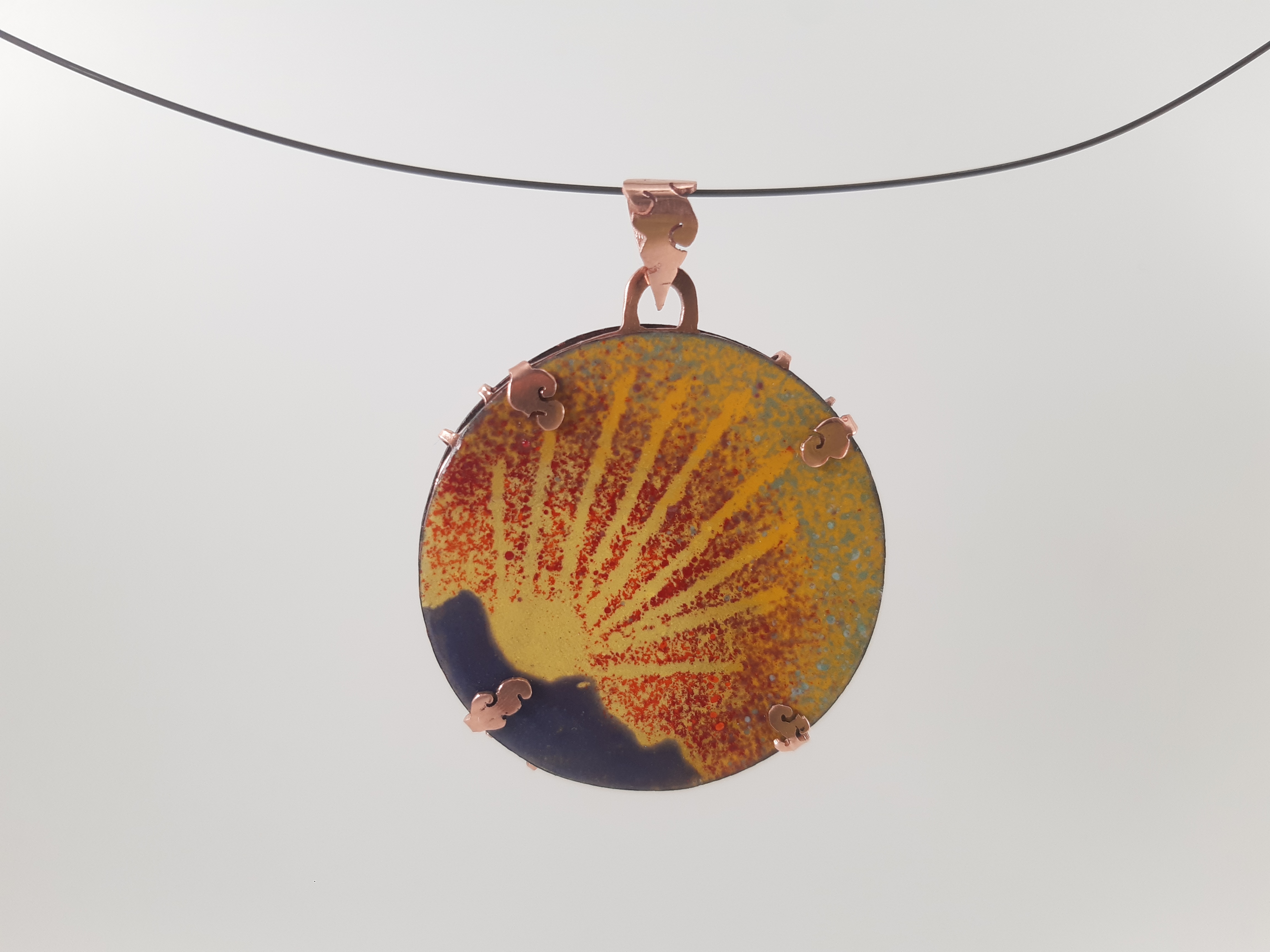 Enamel nyaklánc